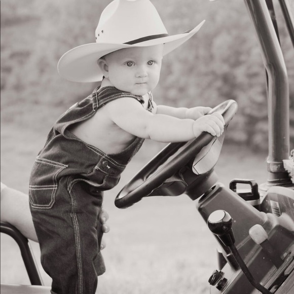 Meet Your Posher - Picture 7 of 8